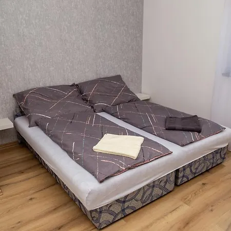 Sunnyside Nyaralo Holiday home Szarvas