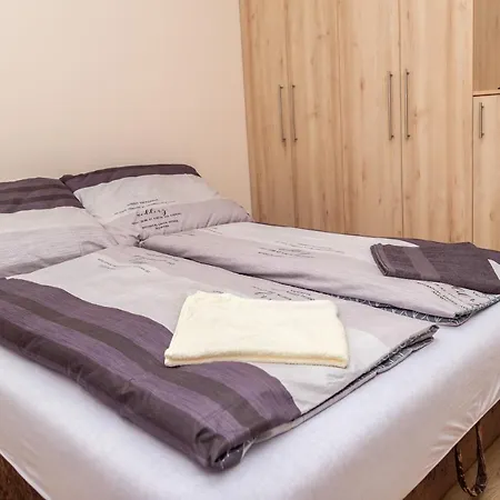 Sunnyside Nyaralo Semesterbostad Szarvas
